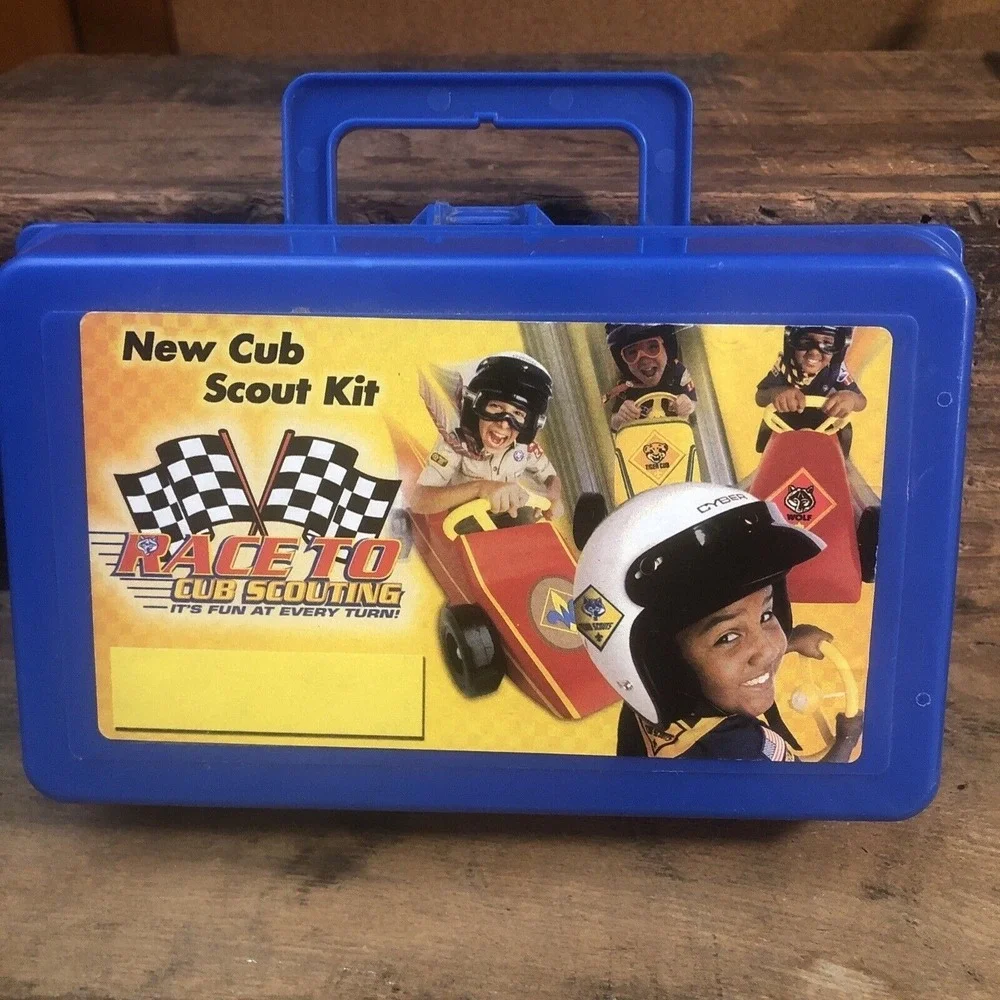 Pinewood Derby Kit Cub Scouts CS Level 2 Recruitment Box Scouting Car Racing NEW